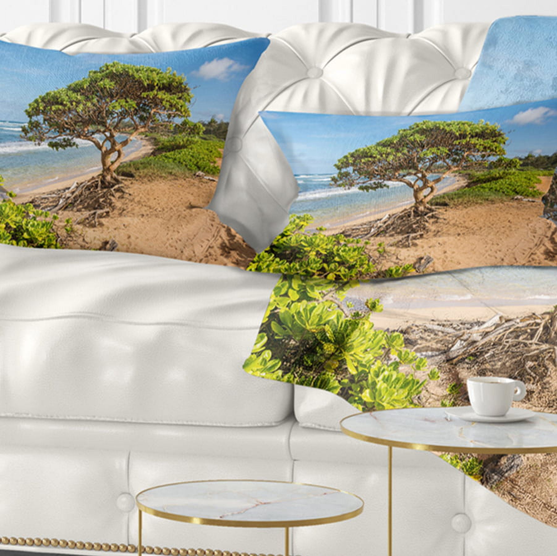 Designart Green Tree on Beach in Kauai Hawaii - Seashore Throw Pillow - 12x20