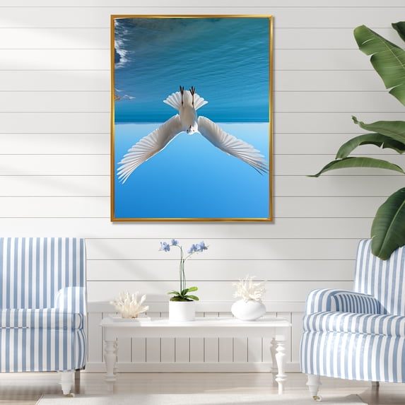 Designart "Gull'S Seaside Vista I" Coastal Floater Framed Wall Art Living Room