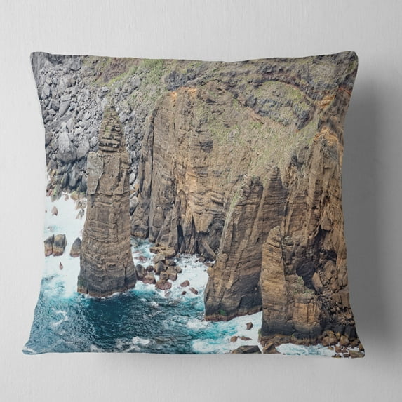 Designart Heave Rocks in Azores Beach - Seashore Throw Pillow - 18x18
