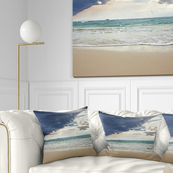 Designart Heavy Clouds over Pacific Ocean - Seascape Throw Pillow - 18x18