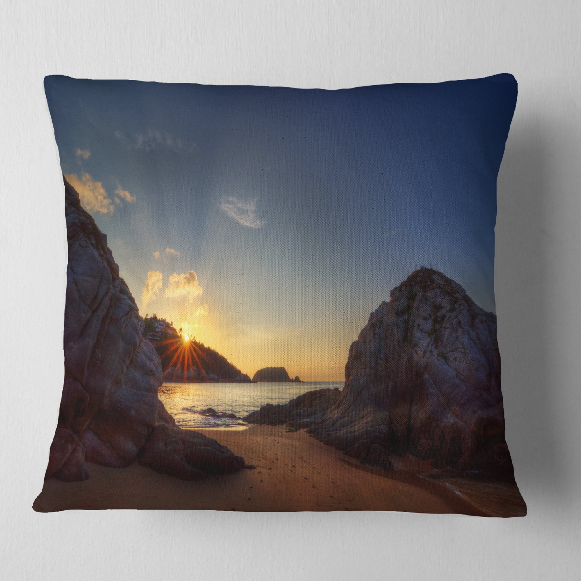 Designart Hills in Beautiful Mountain Beach - Landscape Printed Throw Pillow - 18x18