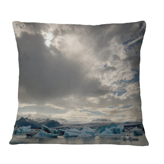 Designart Ice of Jokulsarlon Lagoon - Landscape Printed Throw Pillow - 16x16