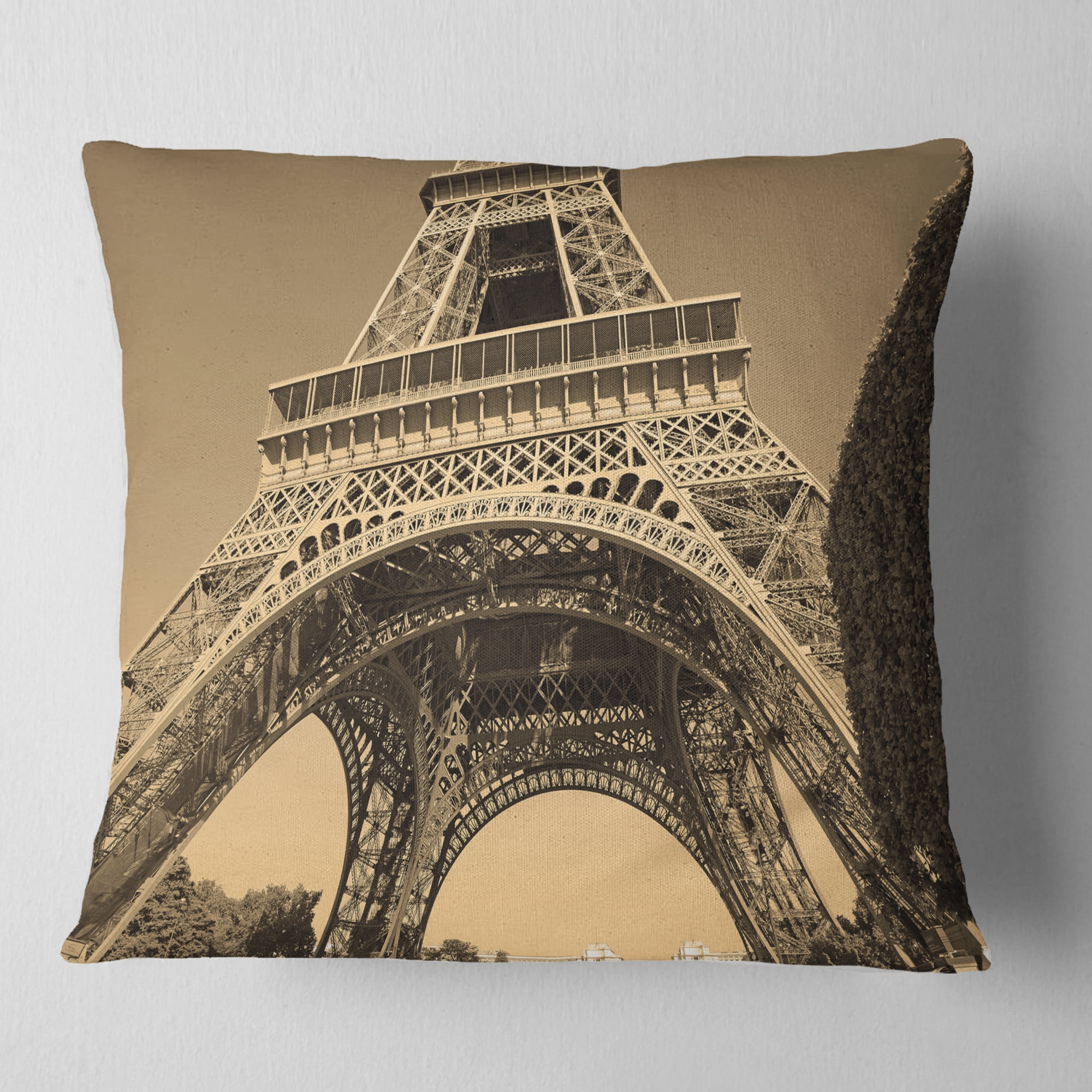 Designart Iconic Paris Paris Eiffel TowerView from Ground - Cityscape Throw Pillow - 18x18