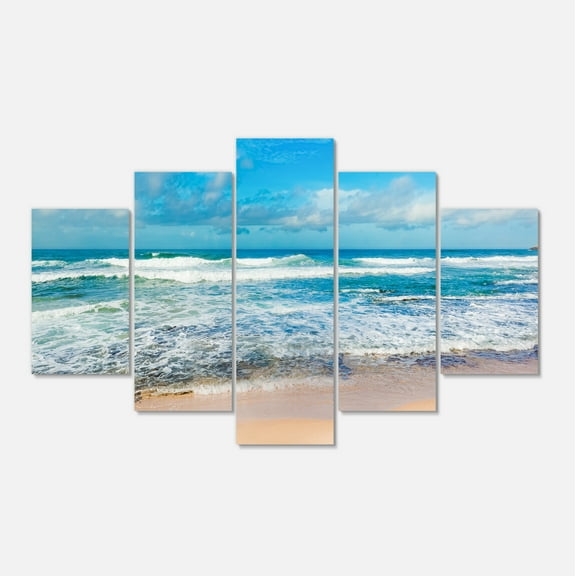 Designart 'Indian Ocean Panoramic View ' Extra Large Seashore Canvas Art