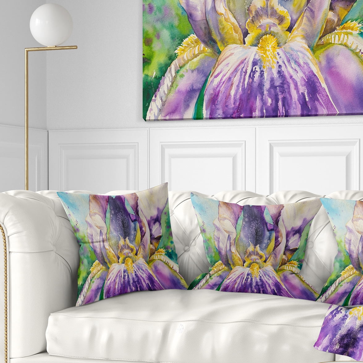 Designart Iris Flower Close up - Floral Throw Pillow - 18x18