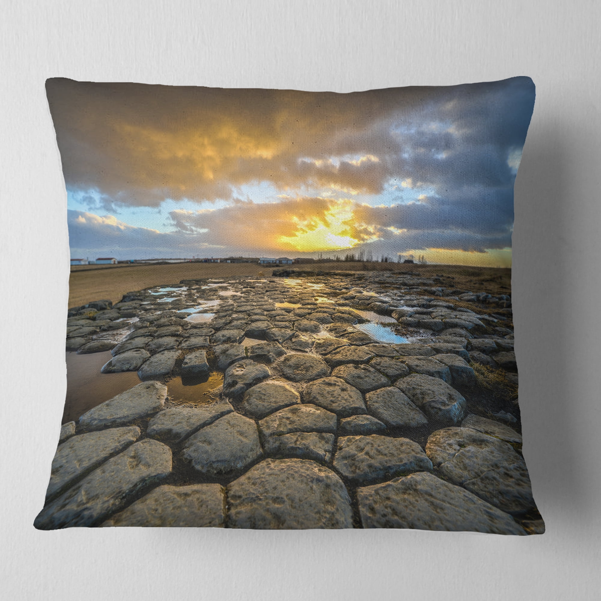 Designart Kirkjugolf Church Floor at Sunrise - Seascape Throw Pillow - 16x16