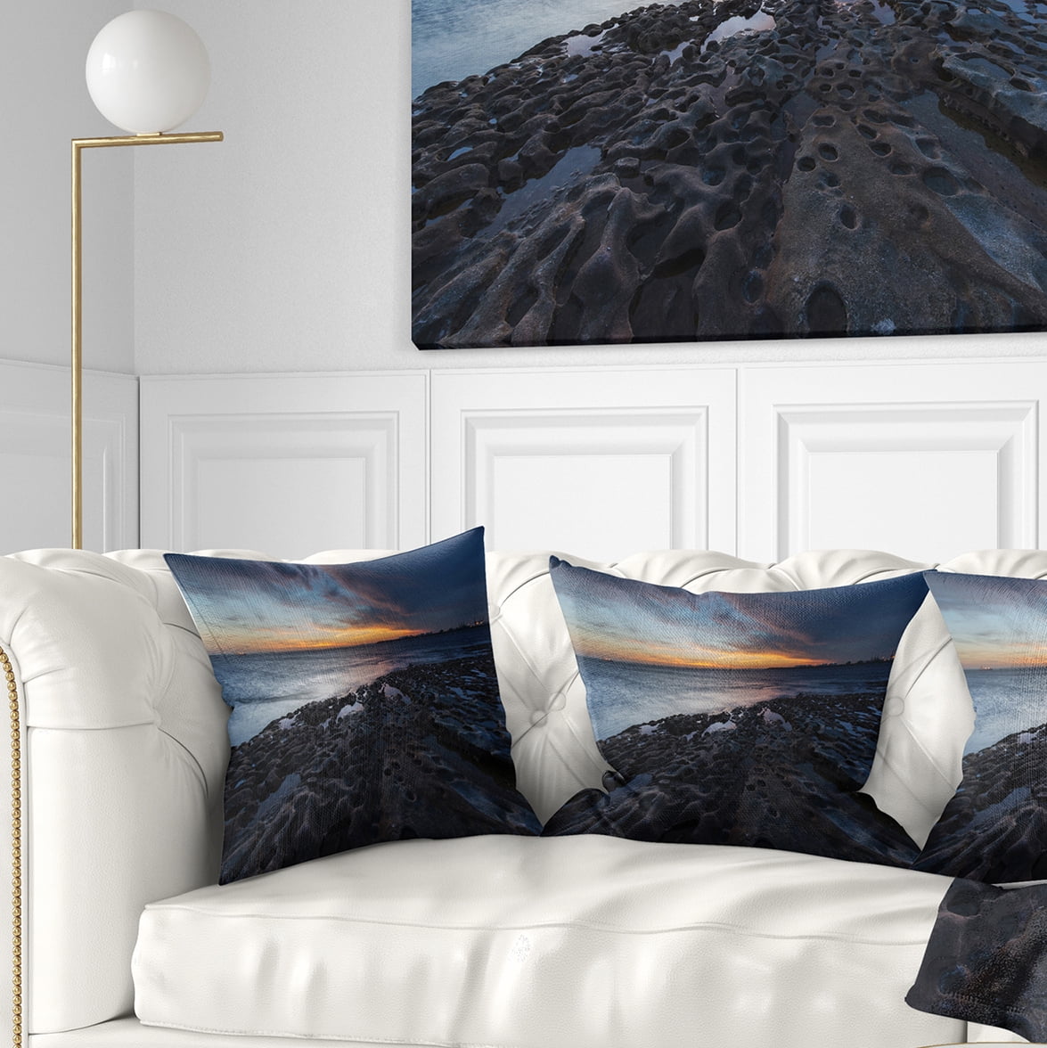 Designart La Perouse Beach Sydney - Seascape Throw Pillow - 16x16
