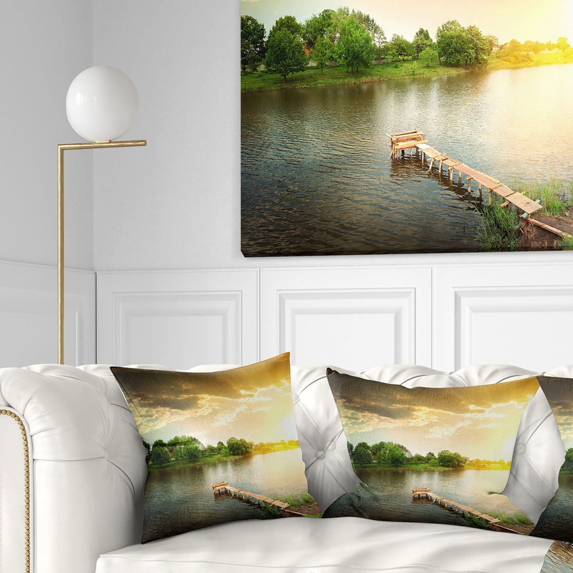 Designart Lake Under Evening Sun - Landscape Photo Throw Pillow - 16x16