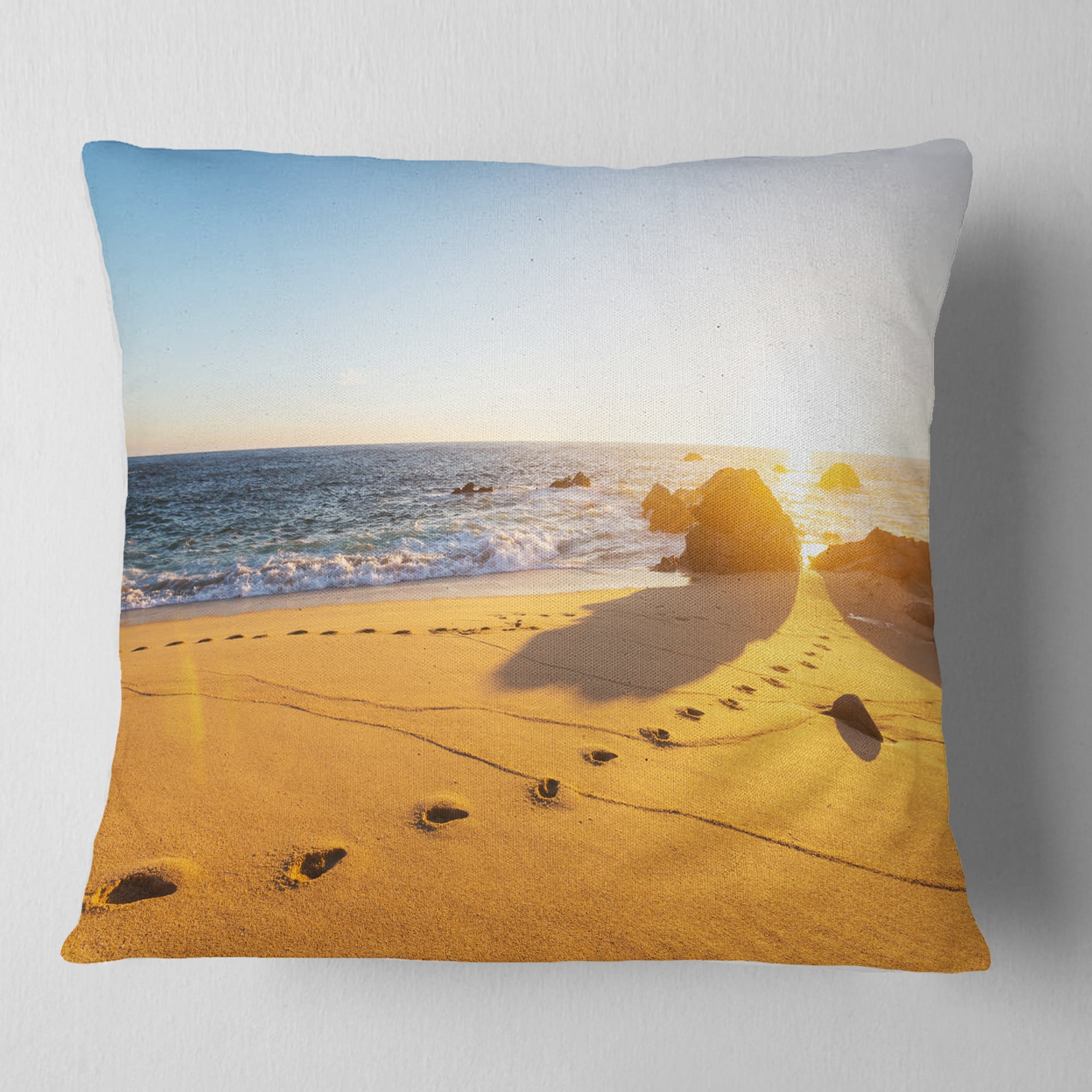 Designart Large Footprints on Beach Sand - Modern Beach Throw Pillow - 18x18