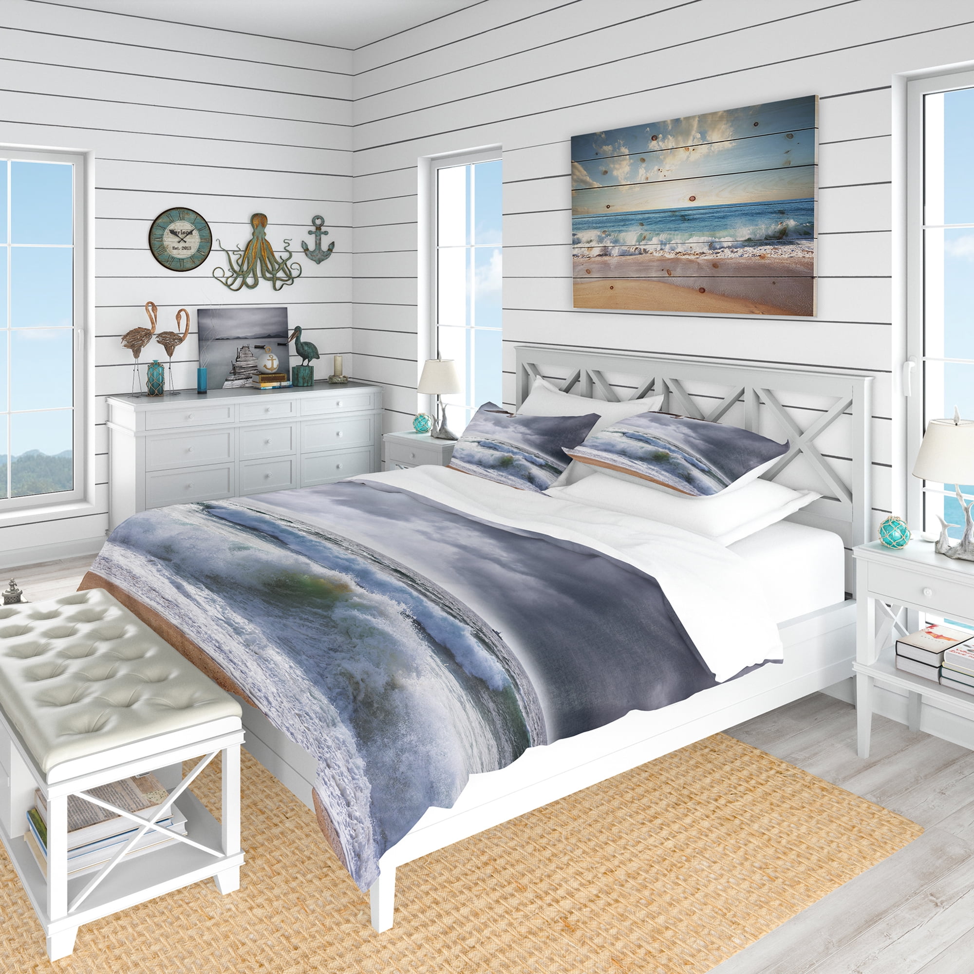 Designart 'Large Seagull Over Stormy Waves' Coastal Duvet Cover Set