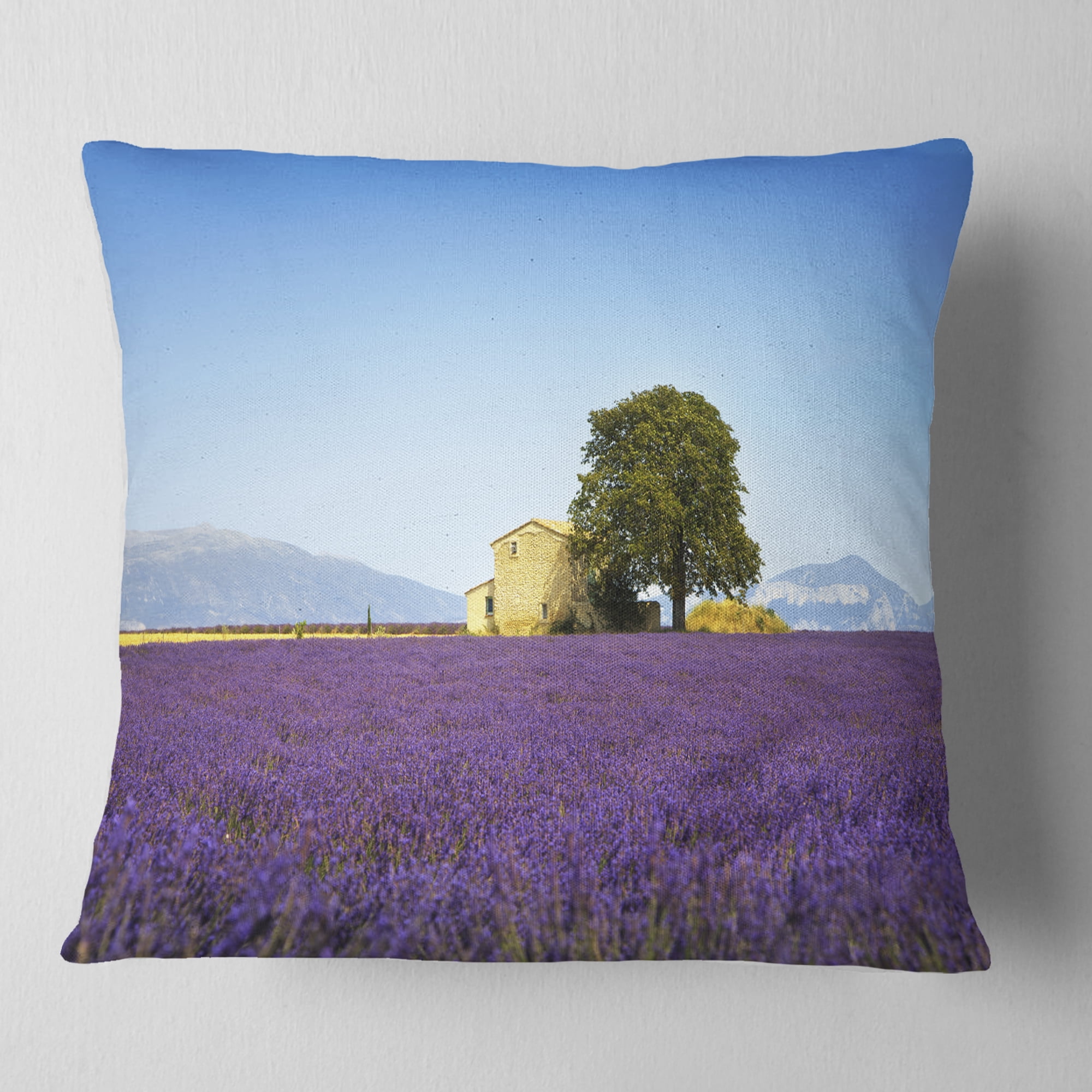 Designart Lavender Flowers Blooming Field - Landscape Wall Throw Pillow - 16x16