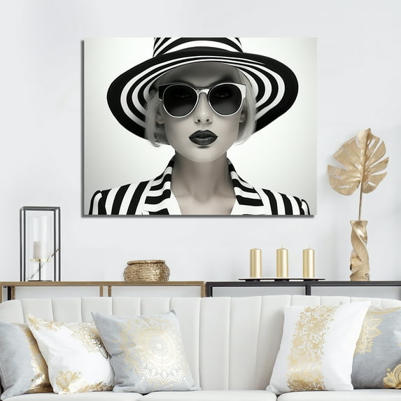 Designart "Line Art Fashion Woman in Black and White I" Fashion Wall Art - Glam Black Fashion Illustration Living Room Canvas Art