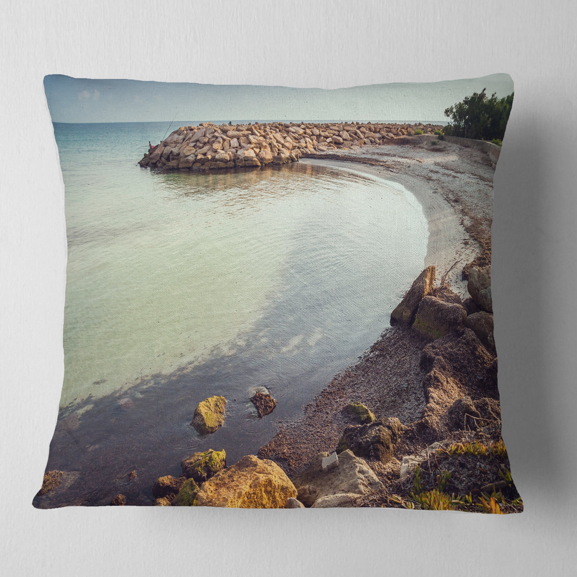 Designart Little Lagoon with Fishermen Africa - Seashore Throw Pillow - 16x16