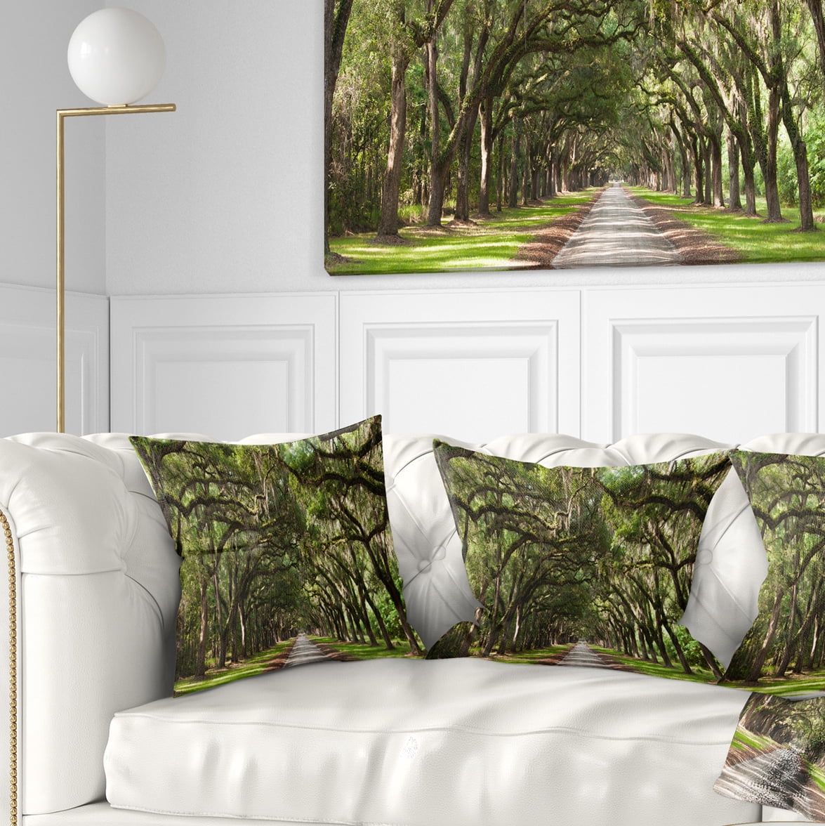Designart Live Oak Tunnel - Photography Throw Pillow - 18x18