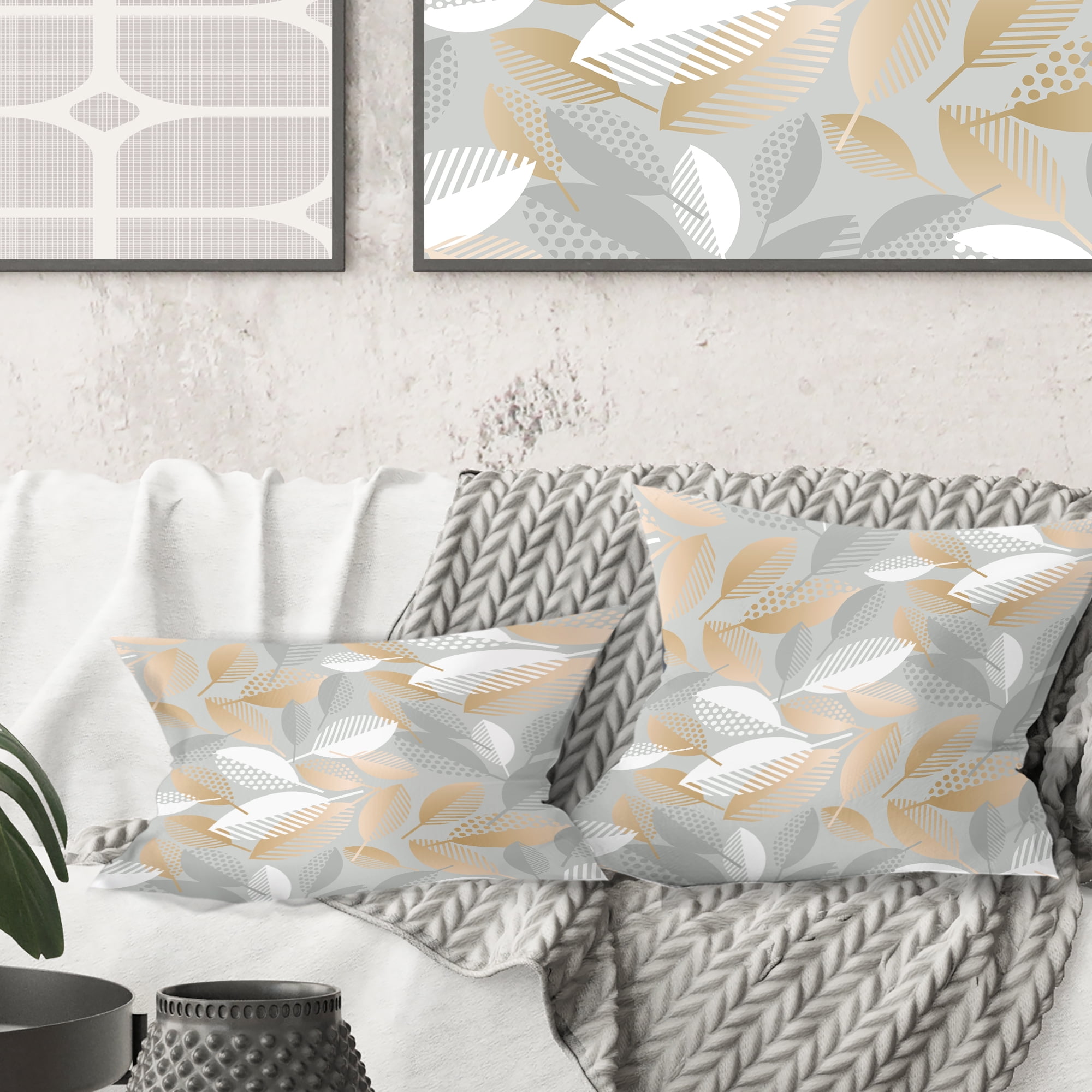 Designart Luxury geometric fall leaves pattern' Mid-Century Modern Throw Pillow - 18x18