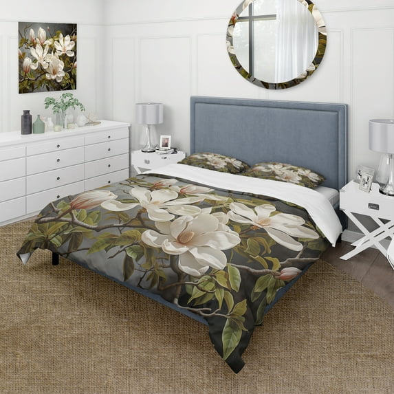 Designart "Magnolia Serenity in White and Green" Floral Bedding Covert Set - Magnolias White Traditional Bed Set With 2 Shams