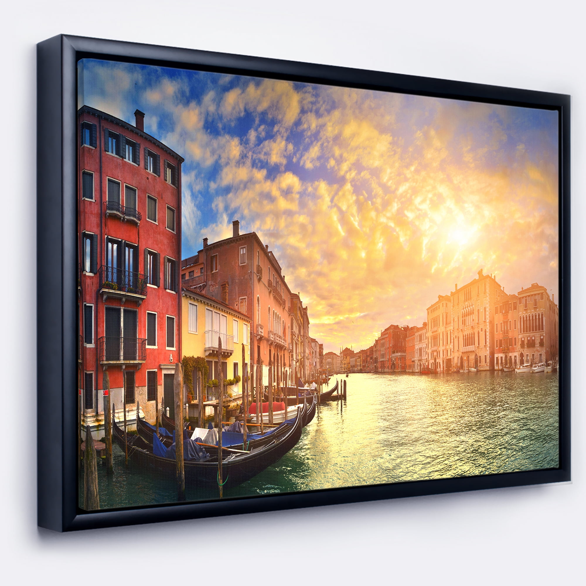 Designart ' Majestic Sunset over Venice ' Cityscape Framed Canvas Art Print