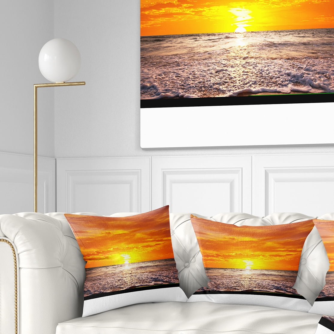 Designart Majestic Sunset with Foaming Waves - Seashore Throw Pillow - 18x18