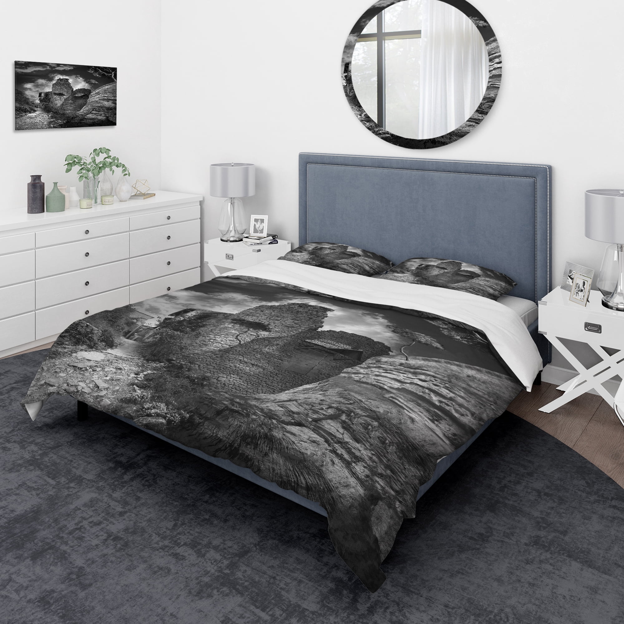 Designart 'Mast of Columbine Collage' Traditional Duvet Cover Set