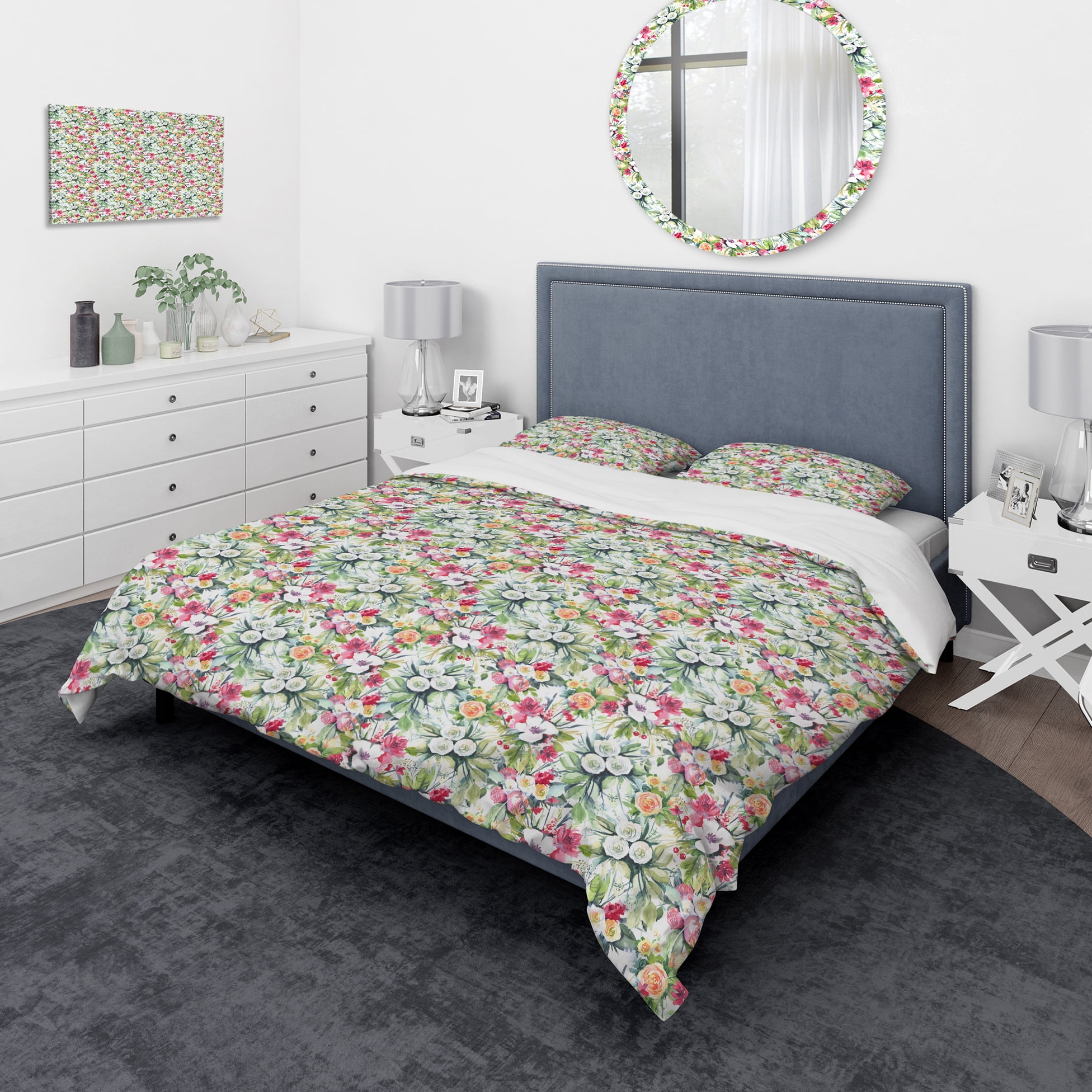 Designart 'Mint Bouquet of Flowers in White Red & Yellow' Traditional Duvet Cover Set
