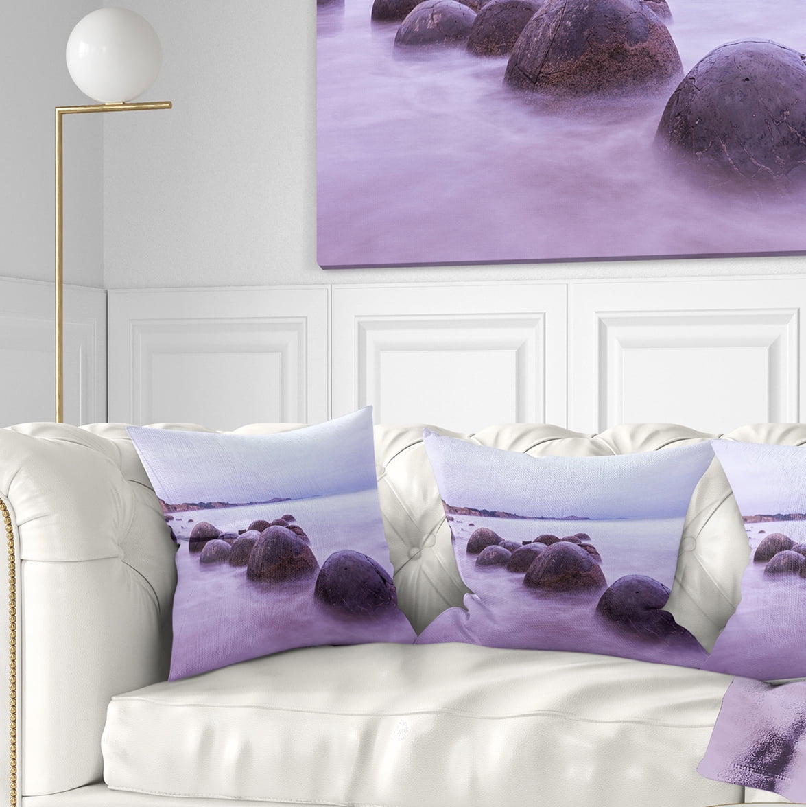 Designart Moeraki Boulders New Zealand - Seashore Photo Throw Pillow - 18x18
