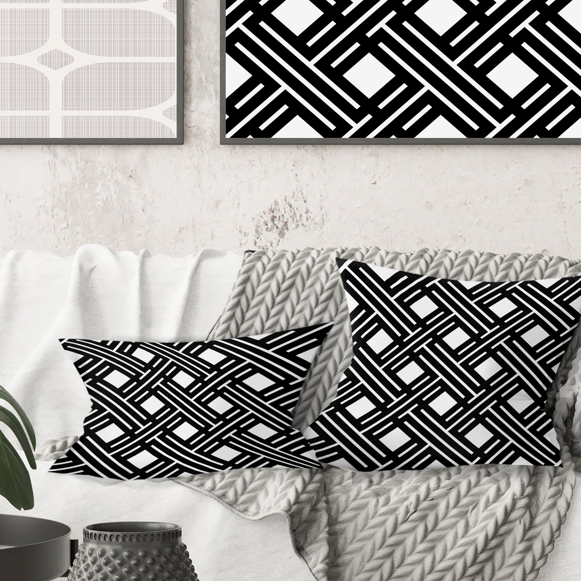 Designart Monochrome Geometric Pattern II' Mid-Century Modern Throw Pillow - 18x18