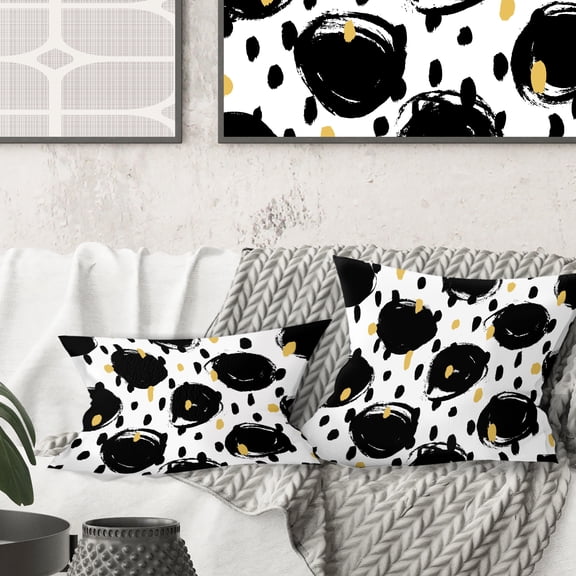 Designart Monochrome Geometric Pattern V' Mid-Century Modern Throw Pillow - 16x16