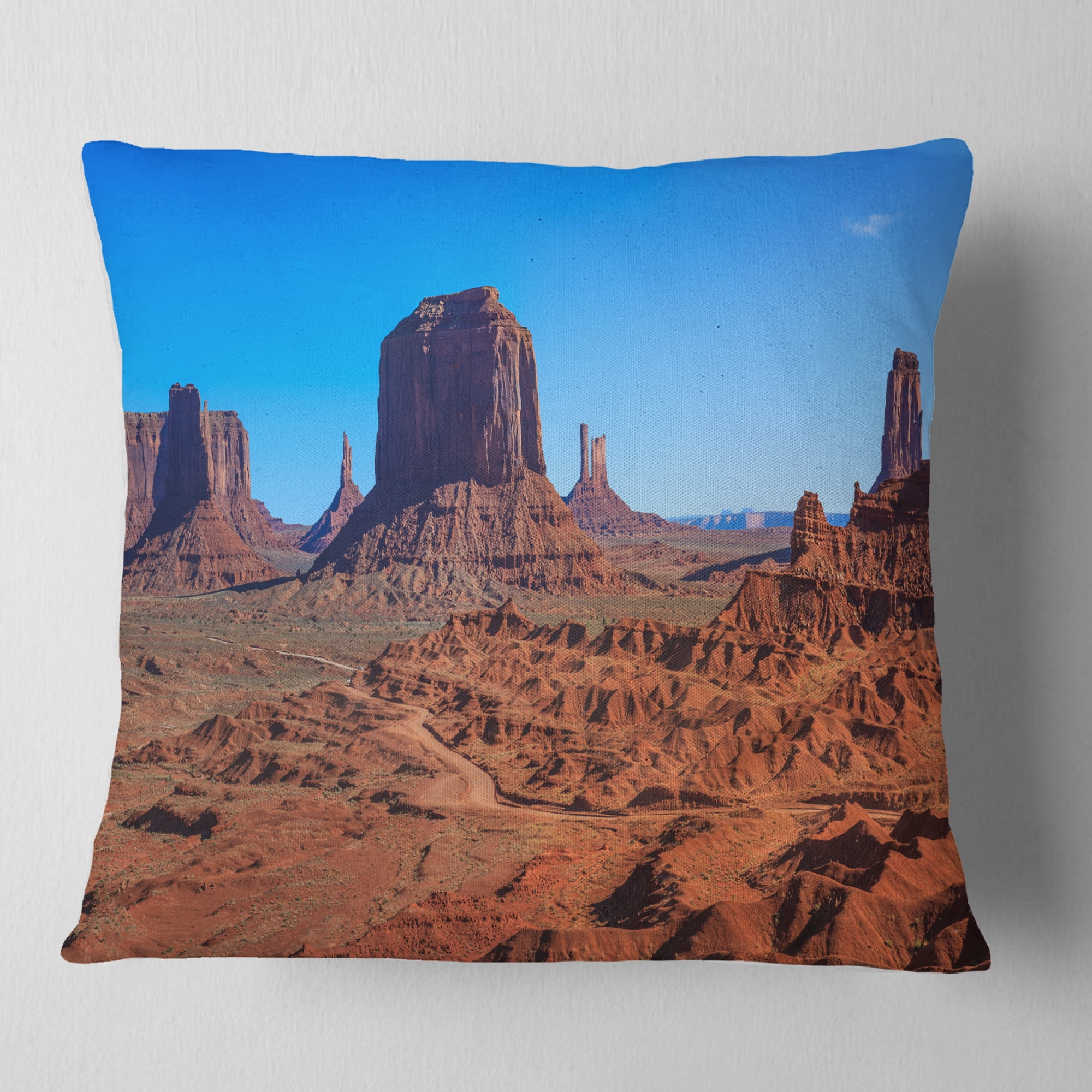 Designart Monument Valley National Park - Landscape Printed Throw Pillow - 18x18