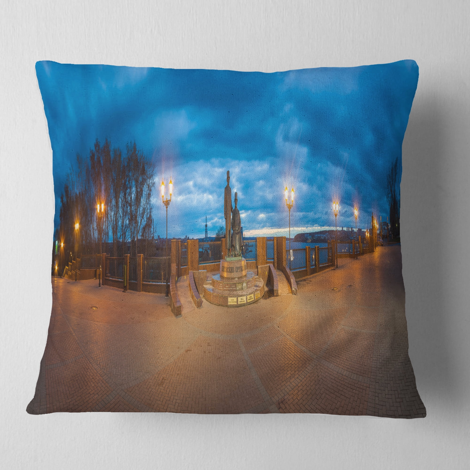 Designart Monument to Armories Panorama - Landscape Printed Throw Pillow - 16x16