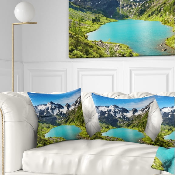 Designart Mountain Lake - Landscape Photography Throw Pillow - 16x16