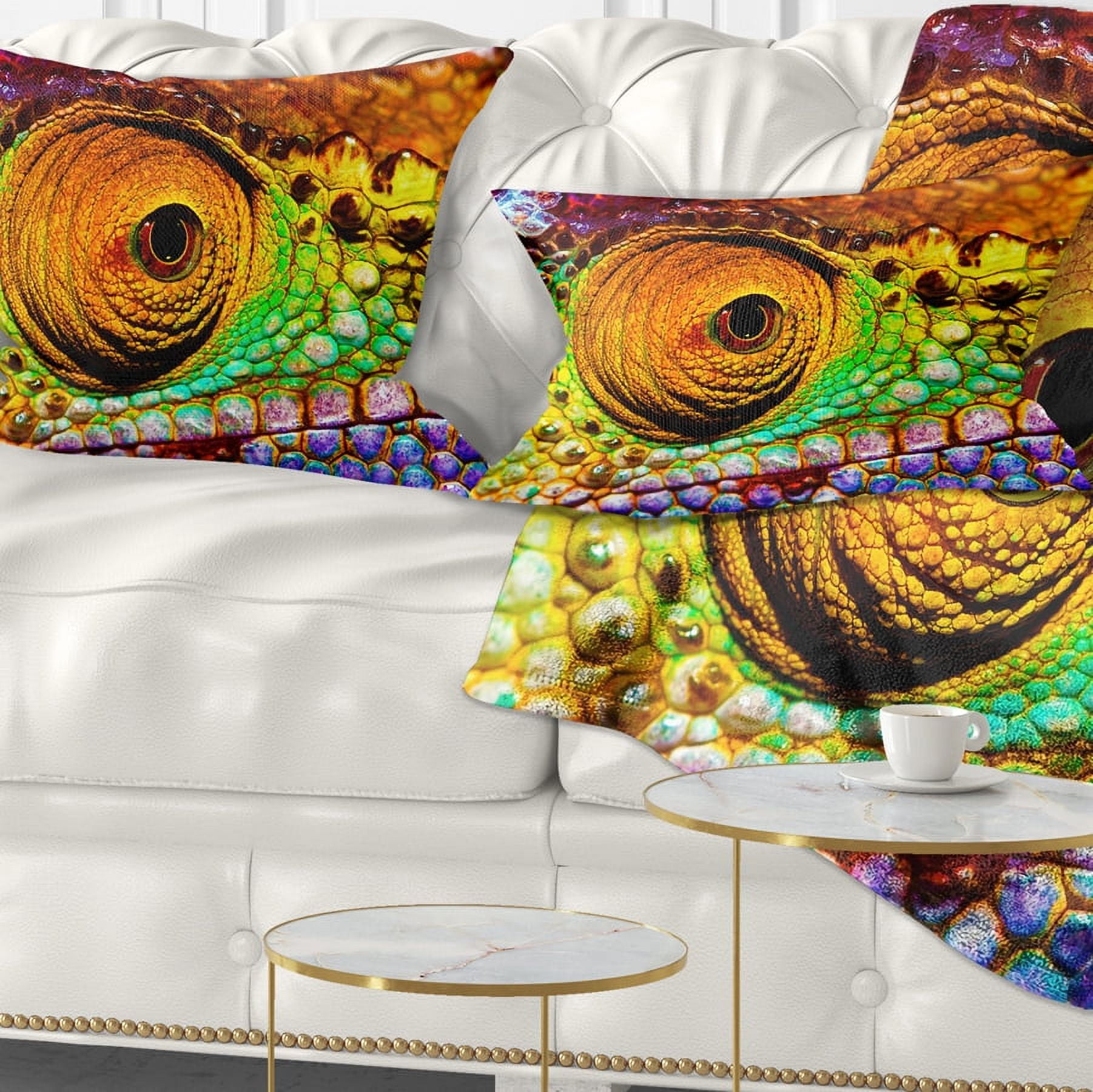 Designart Multicolor Scaly Skin of Lizard - Abstract Throw Pillow - 12x20