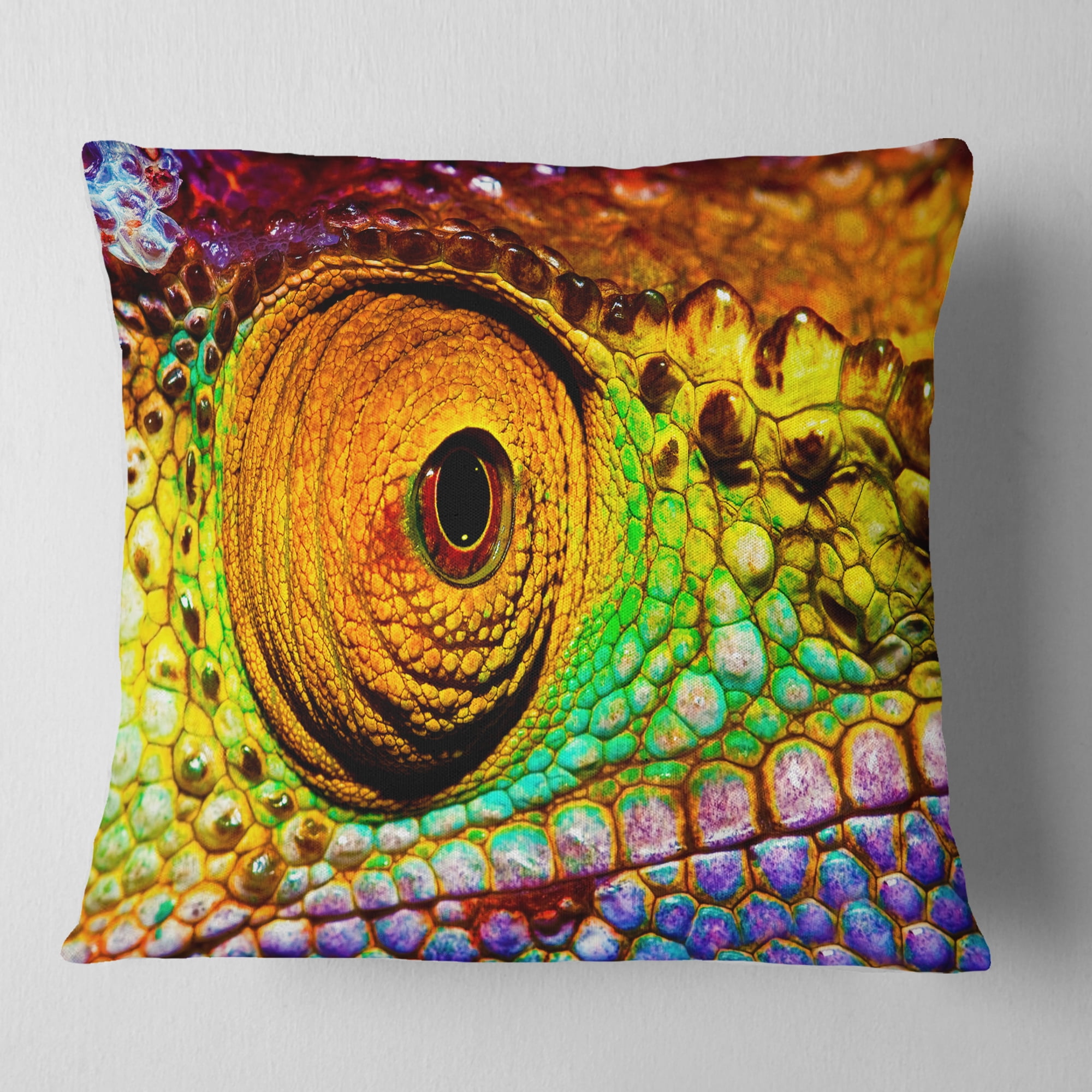 Designart Multicolor Scaly Skin of Lizard - Abstract Throw Pillow - 18x18
