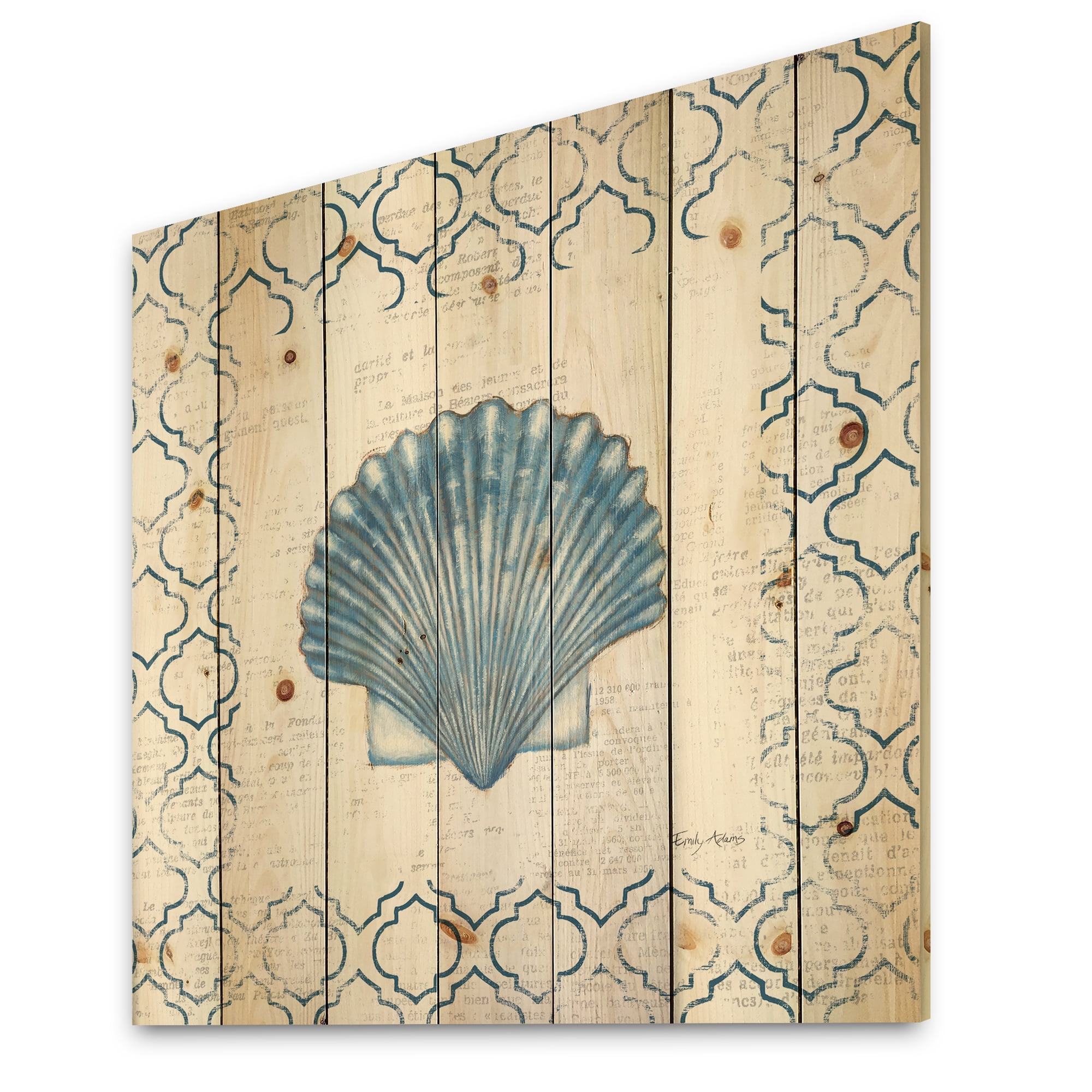 Designart 'Navy Blue Scallop Shell ' Nautical & Coastal Print on Natural Pine Wood