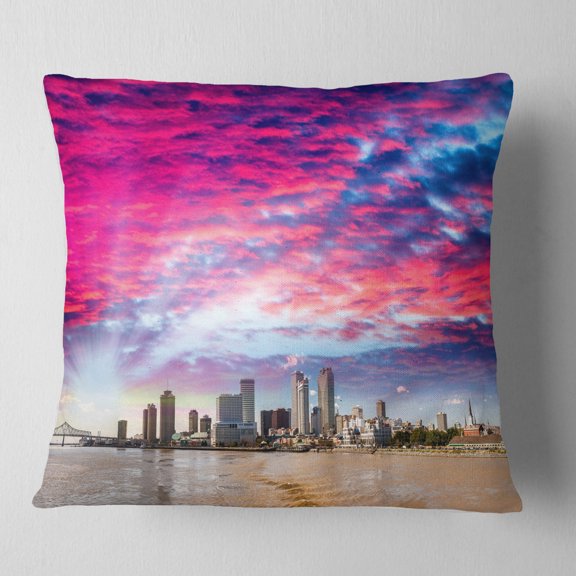 Designart New Orleans Building and Skyscrapers - Modern Cityscape Throw Pillow - 16x16