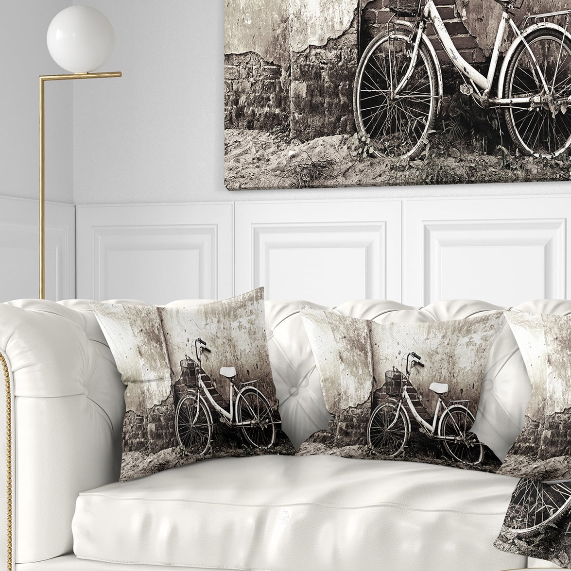 Designart Old Bicycle and Cracked Wall - Photography Throw Pillow - 18x18