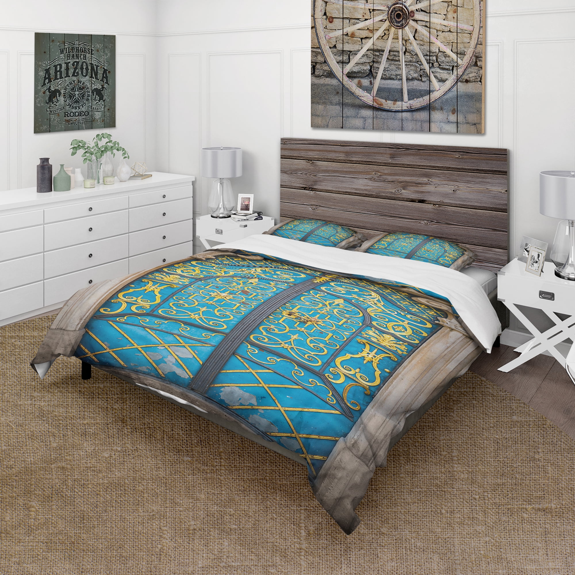 Designart 'Old-European Door Vintage' Vintage Duvet Cover Set