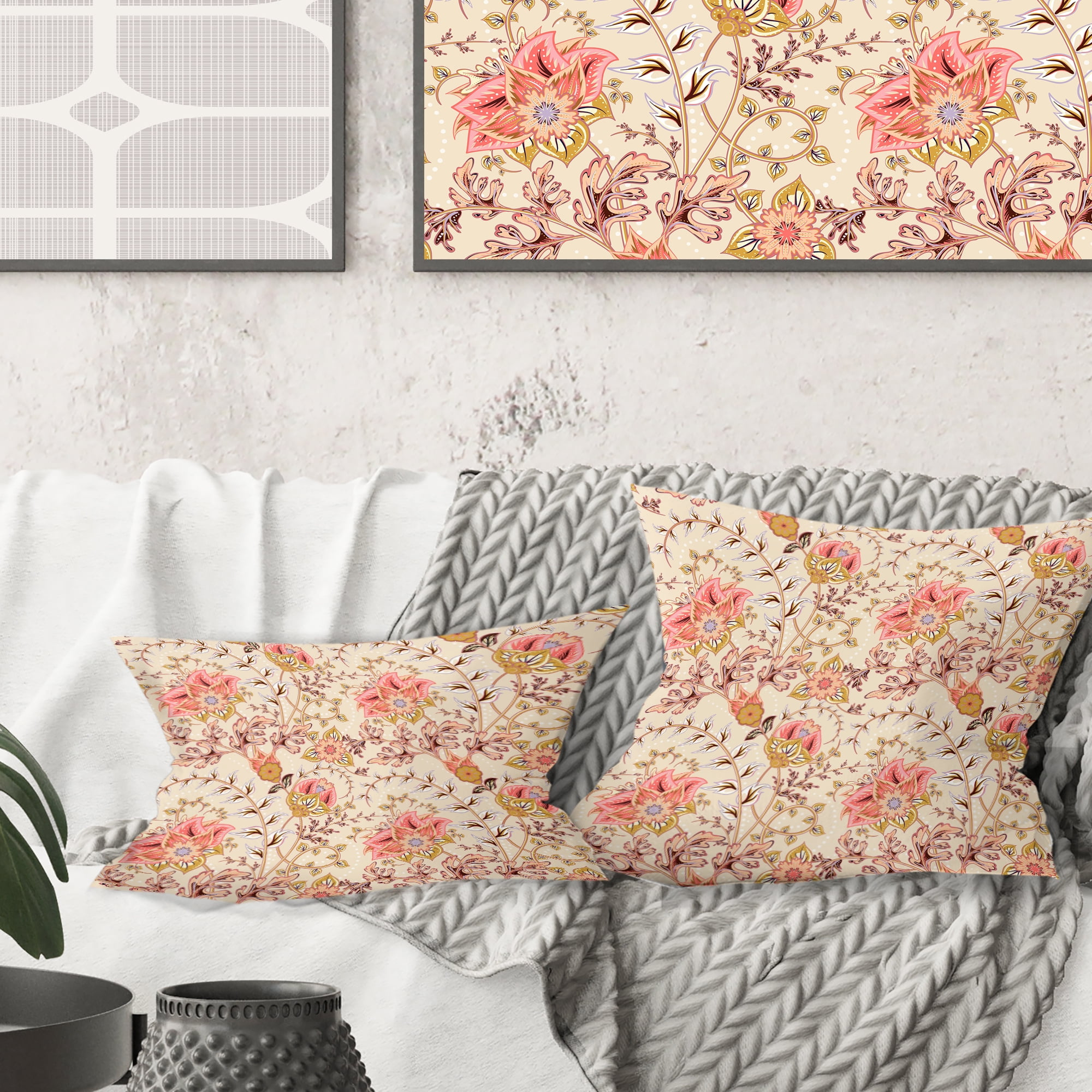 Designart Oriental Floral Paisley' Mid-Century Modern Throw Pillow - 18x18