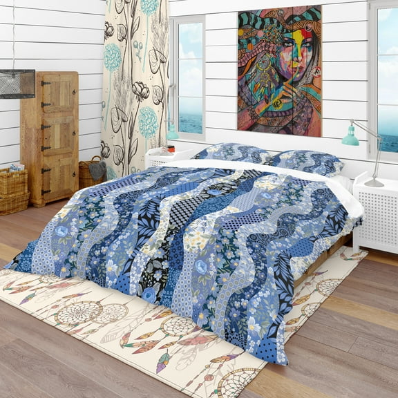 Designart 'Patchwork Pattern with Roses' Patterned Duvet Cover Set