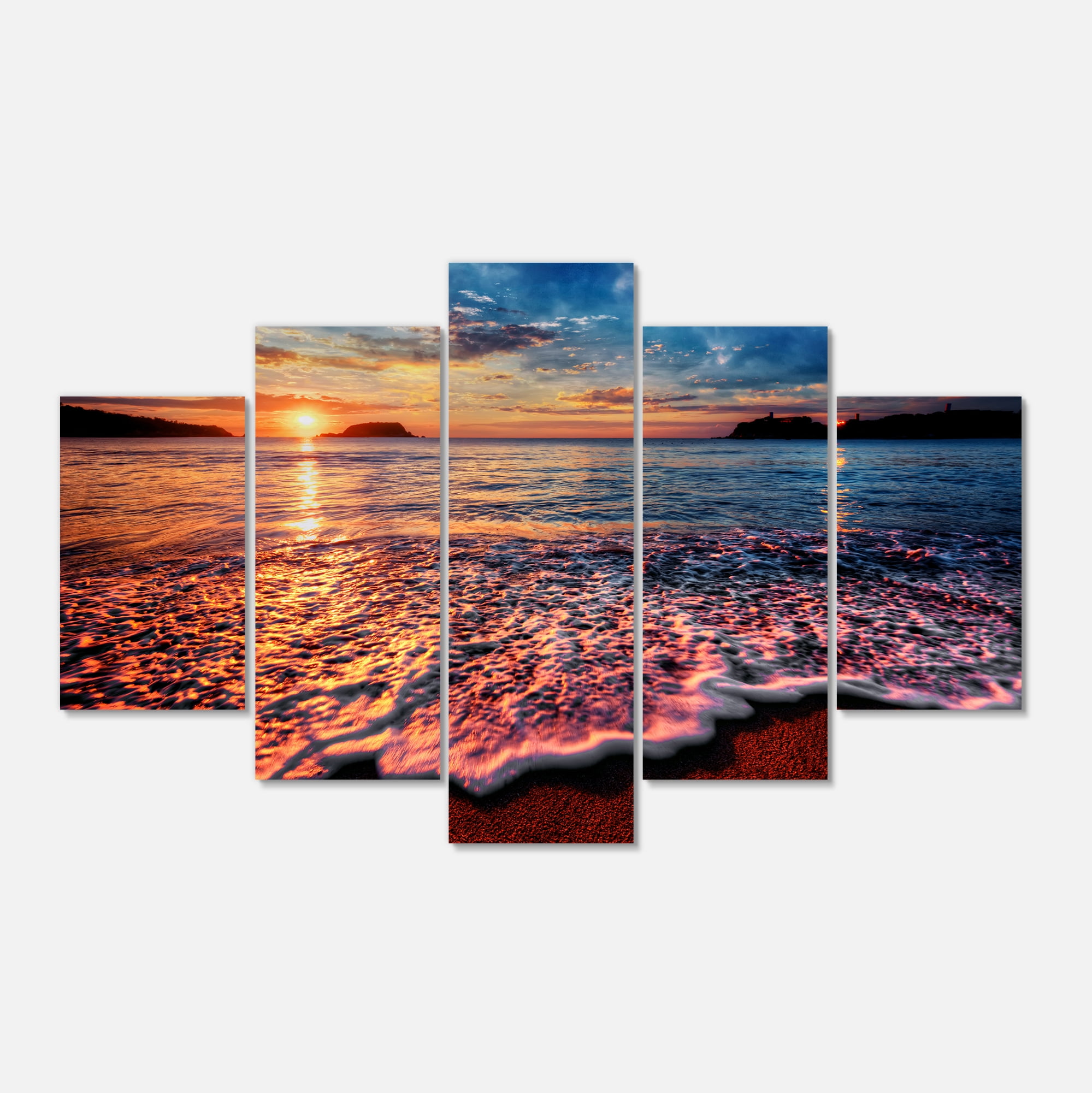 Designart 'Peaceful Evening Beach View ' Seascape Canvas Art Print