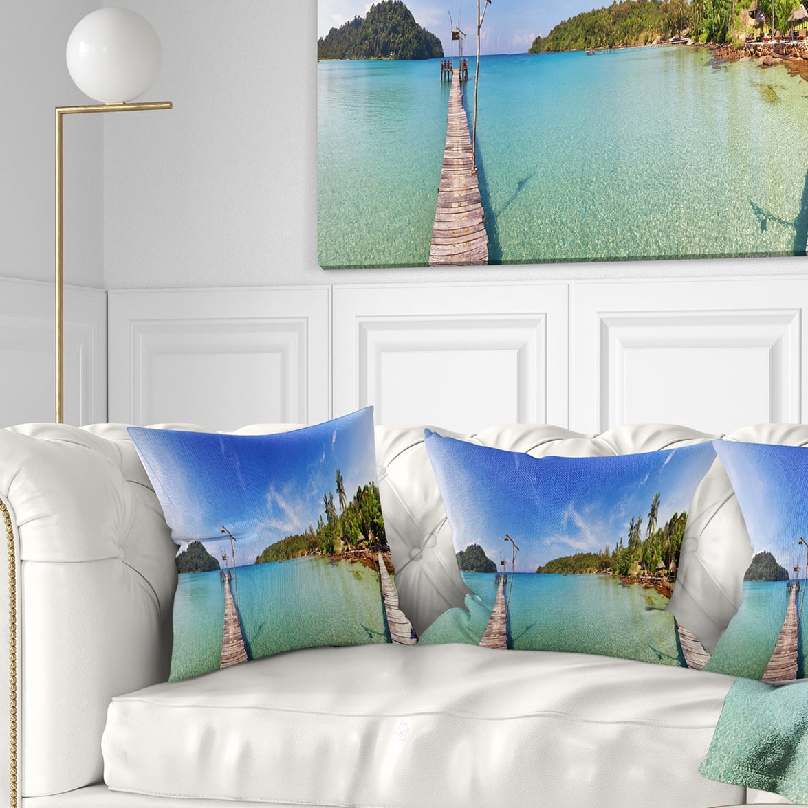 Designart Piers and Palm Trees on Island - Landscape Photography Throw Pillow - 18x18