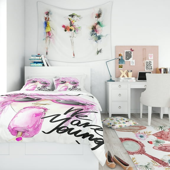 Designart 'Pink Hair Don't Care' Traditional Duvet Cover Set
