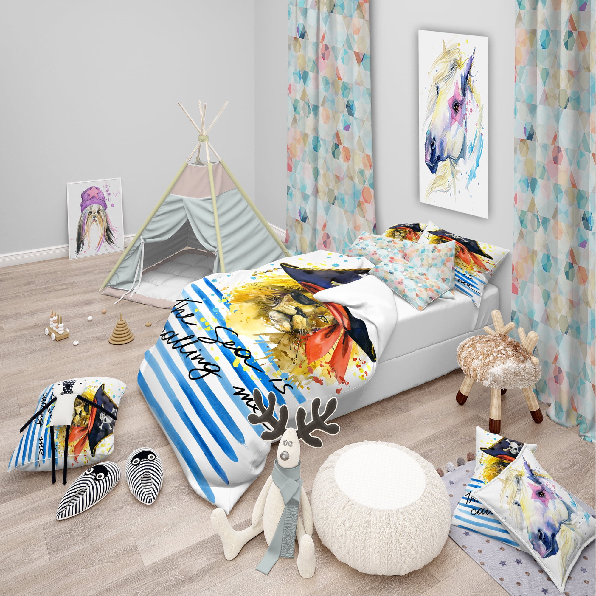 Designart 'Pirate Tiger in Hat The Sea Is Calling Me' Modern kids Duvet Cover Set