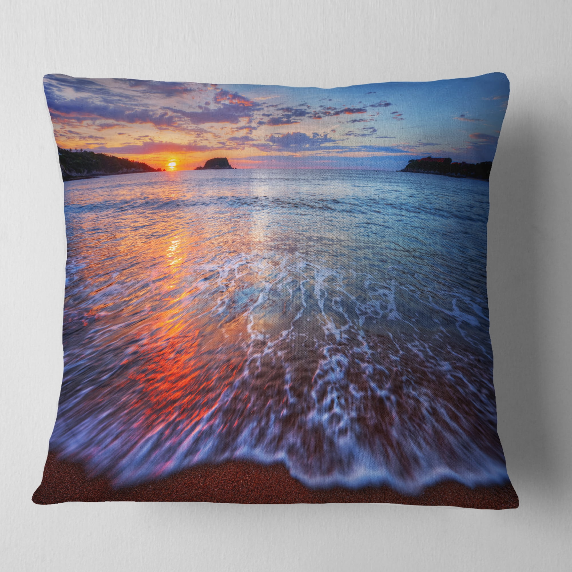 Designart Placid Shore and Whimsical Clouds - Seashore Throw Pillow - 18x18