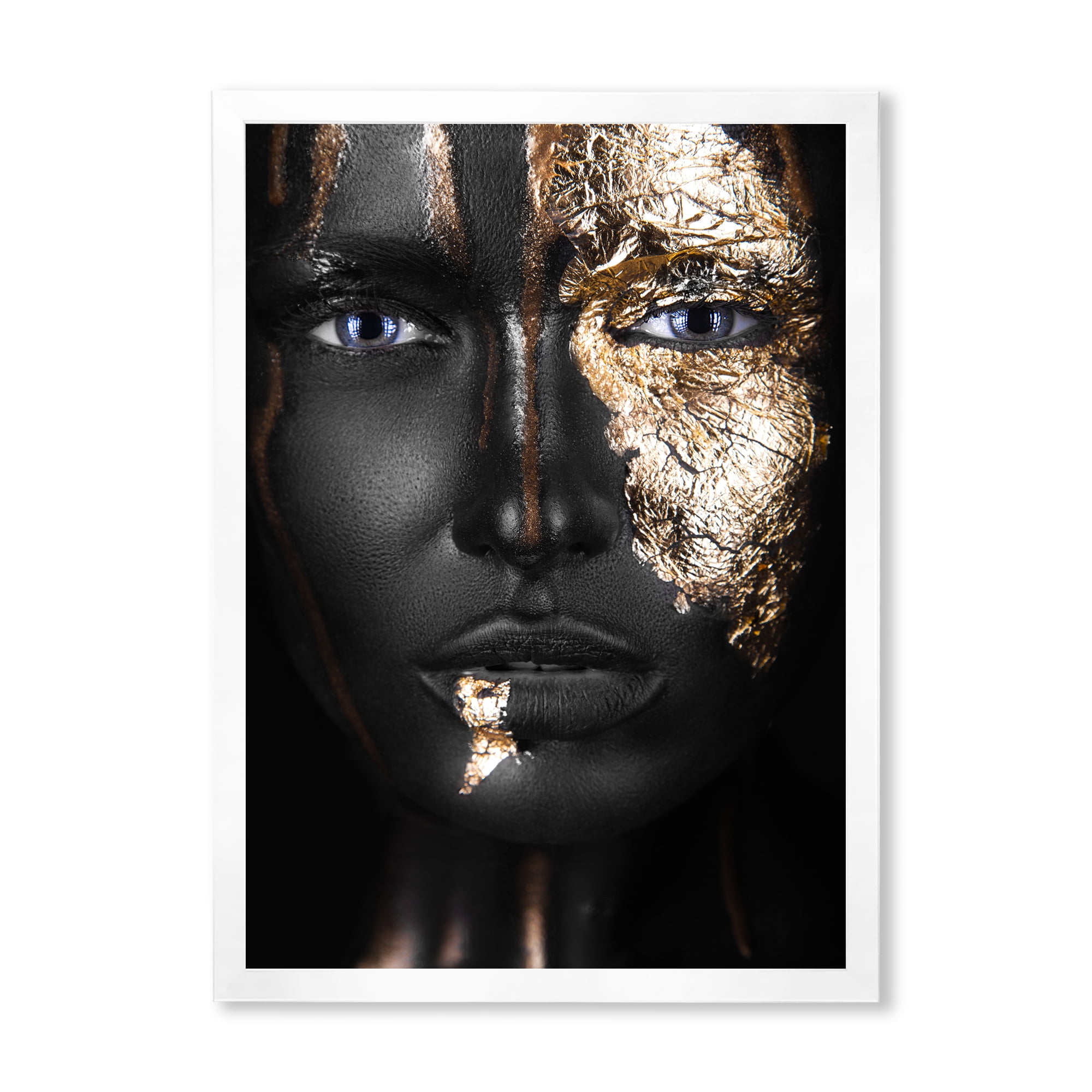 Designart 'Portrait of A African American Girl with Gold Makeup' Modern Framed Art Print