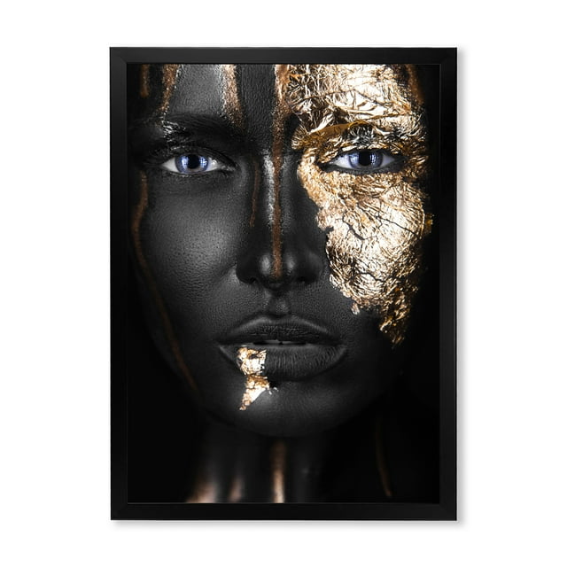 Designart 'Portrait of A African American Girl with Gold Makeup' Modern Framed Art Print