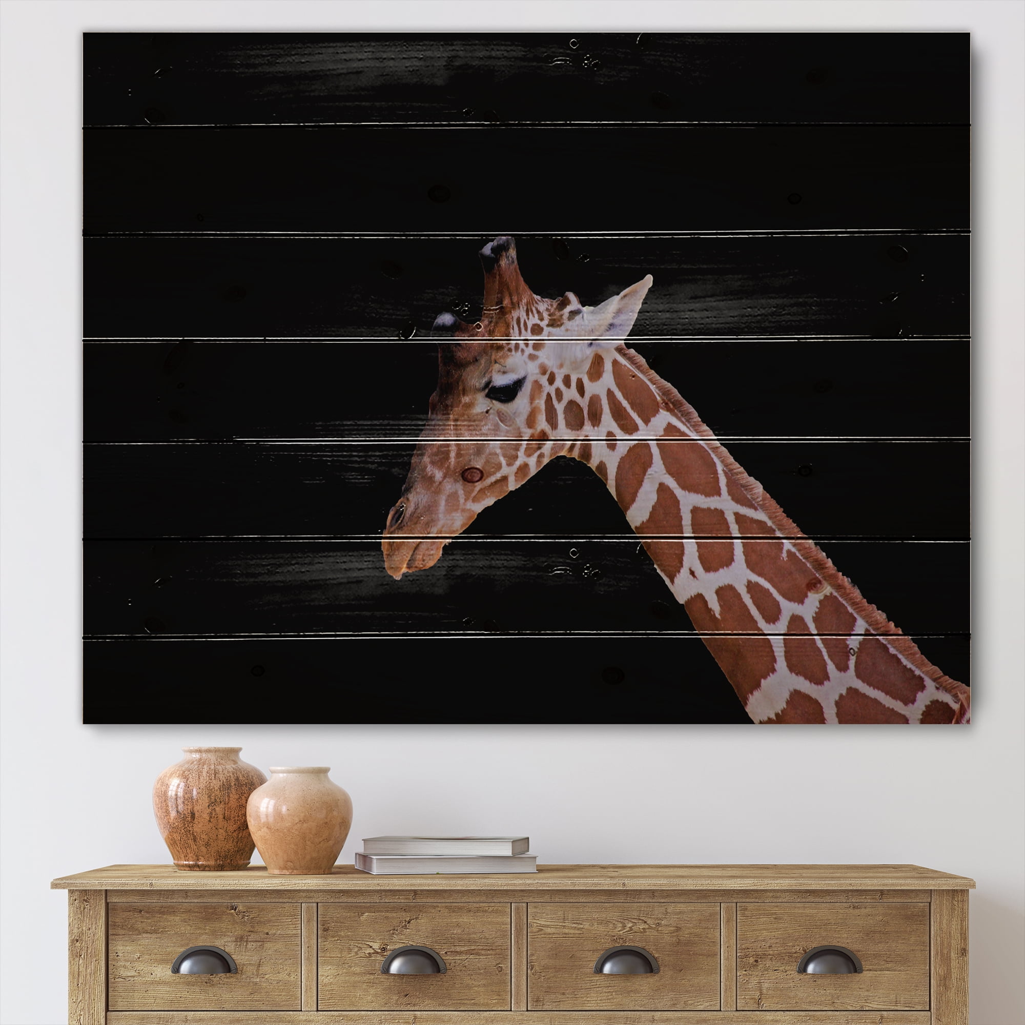 Designart 'Portrait of A Giraffe On Black Background I' Farmhouse Print on Natural Pine Wood
