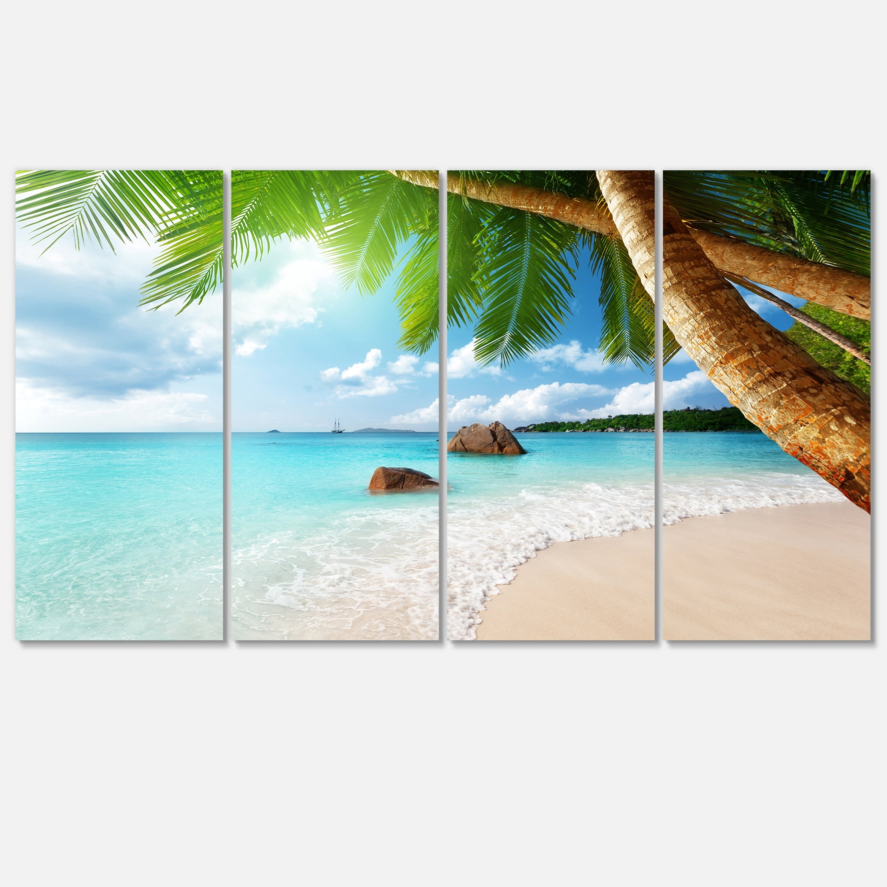 Designart 'Praslin Island Seychelles Beach ' Seashore Photo Canvas Print