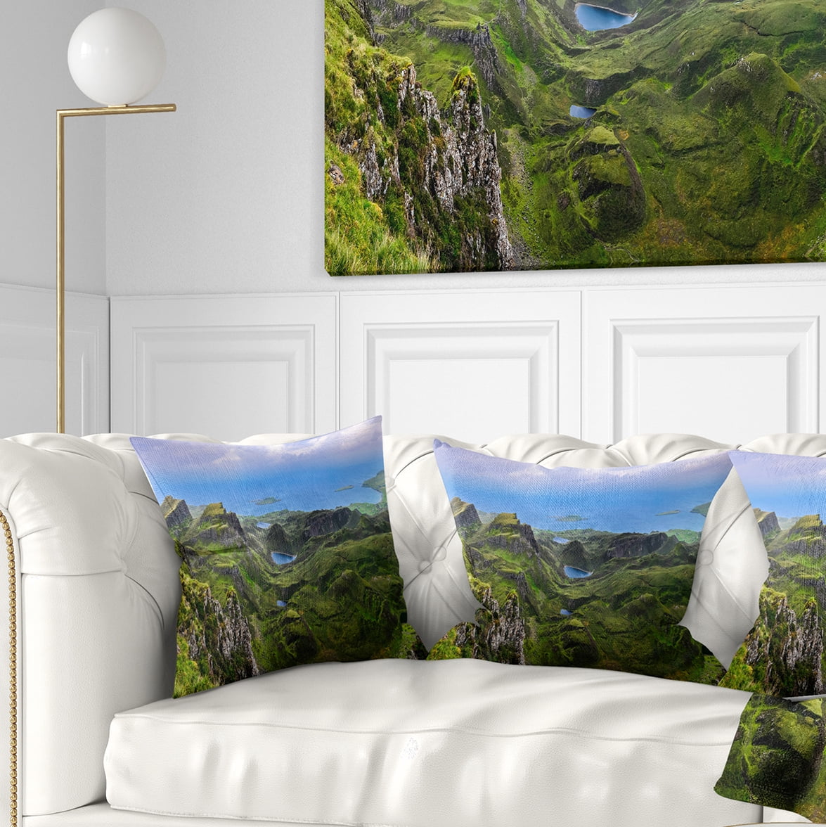 Designart Quiraing Skye Highland Scotland - Landscape Photography Throw Pillow - 16x16