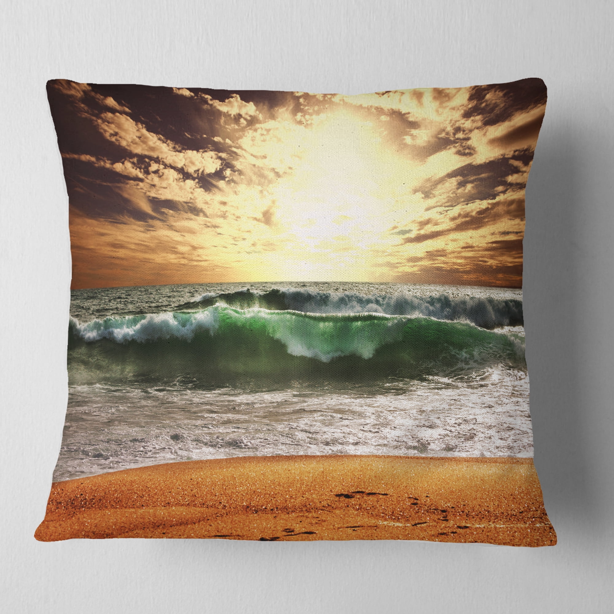 Designart Raging Green Waves At Sunset - Seashore Throw Pillow - 16x16