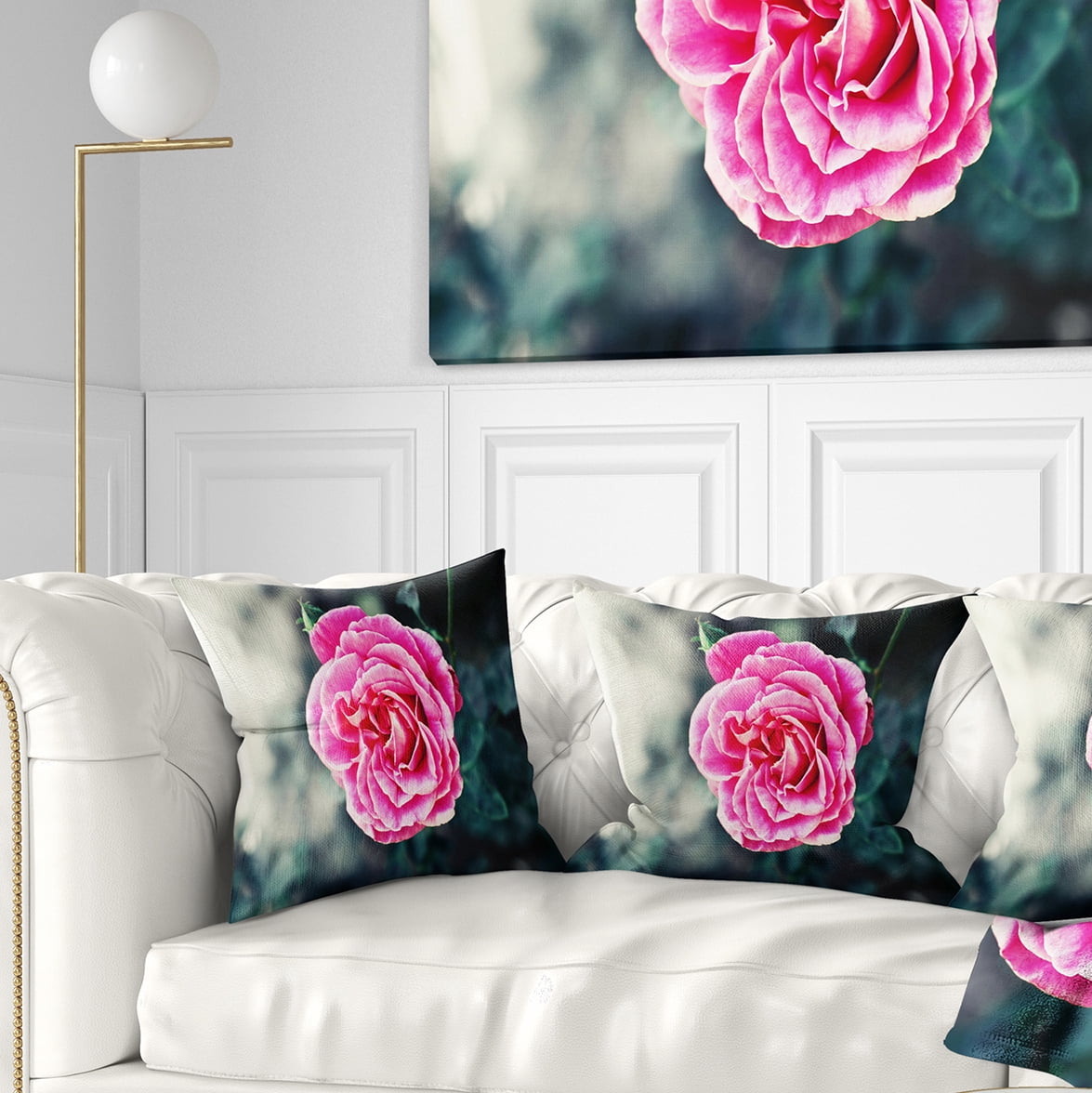 Designart Red Rose in Vintage Style - Floral Throw Pillow - 16x16